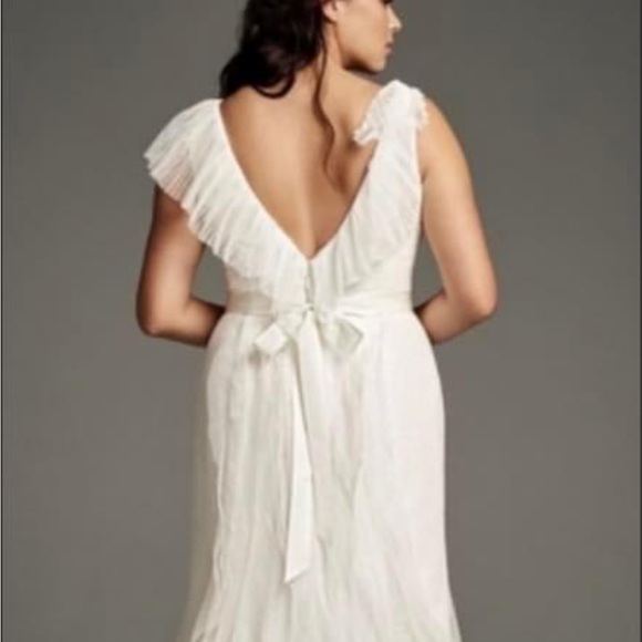 NWT Vera Wang Tulle Wedding Dress size 18 - Picture 2 of 5